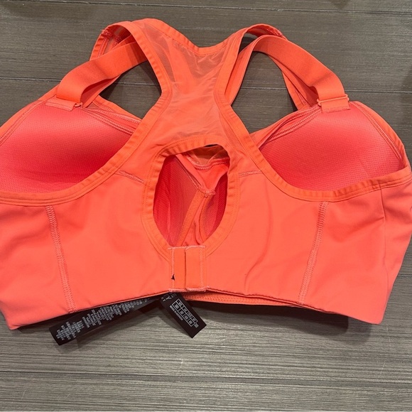 BREAKTHRU HIGH-IMPACT SPORTS BRA - Picture 5 of 11